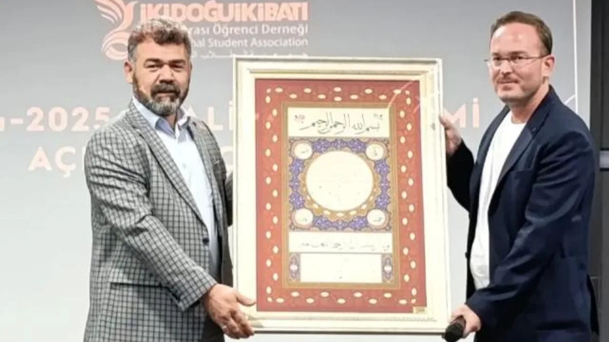 Konya’da ‘İki Doğu İki Batı’da nöbet değişimi