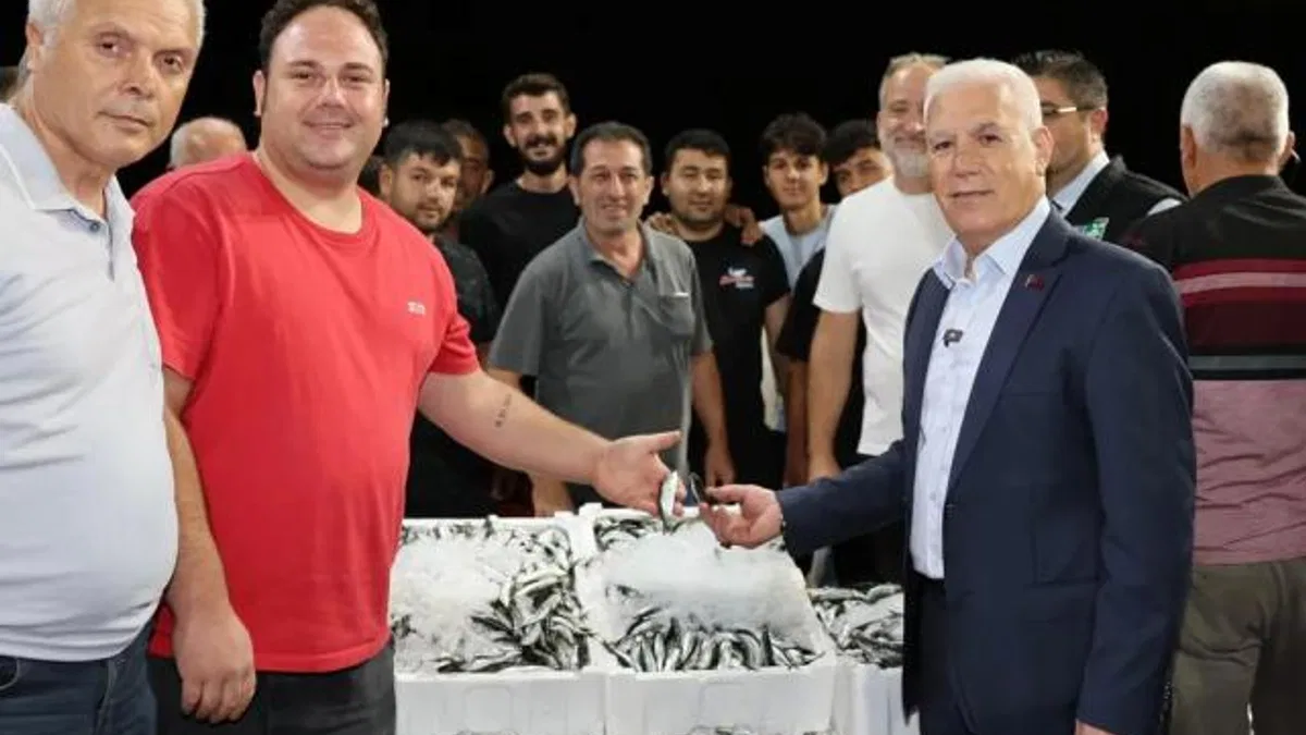 Başkan Bozbey: Denizimizin bereketi sofralarımıza yansısın