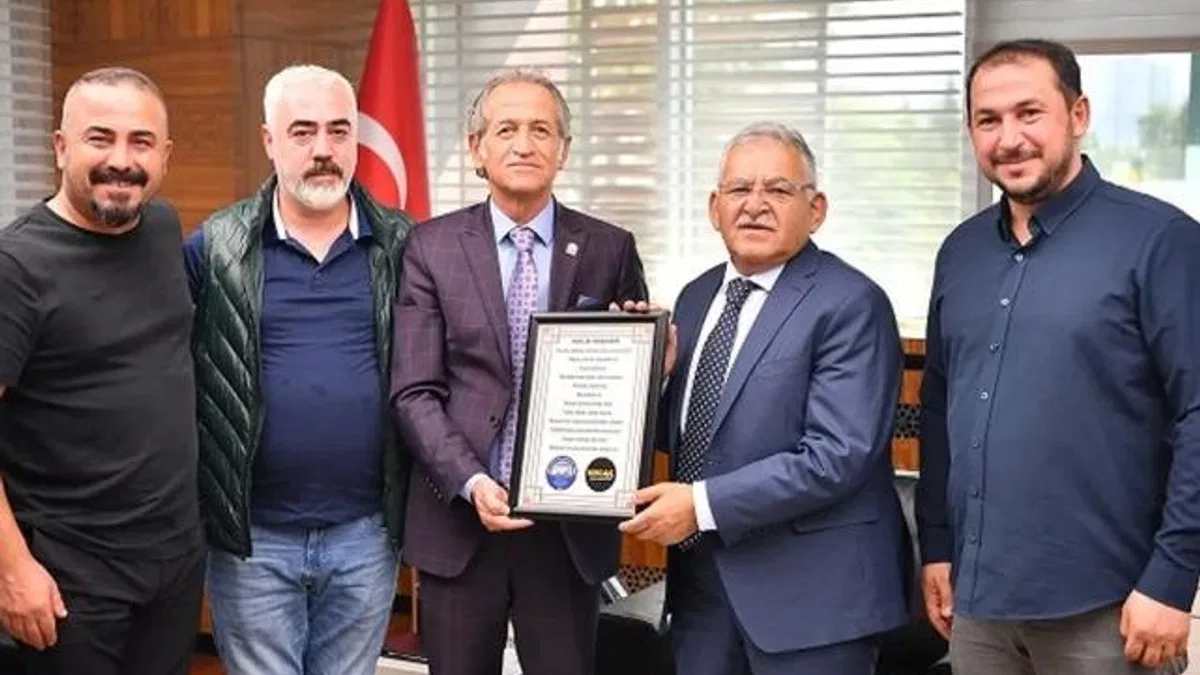 Esnaf ve Sanatkârlar Derneği’nden Başkan Büyükkılıç’a Gastronomi Günleri ve Kitap Fuarı teşekkürü