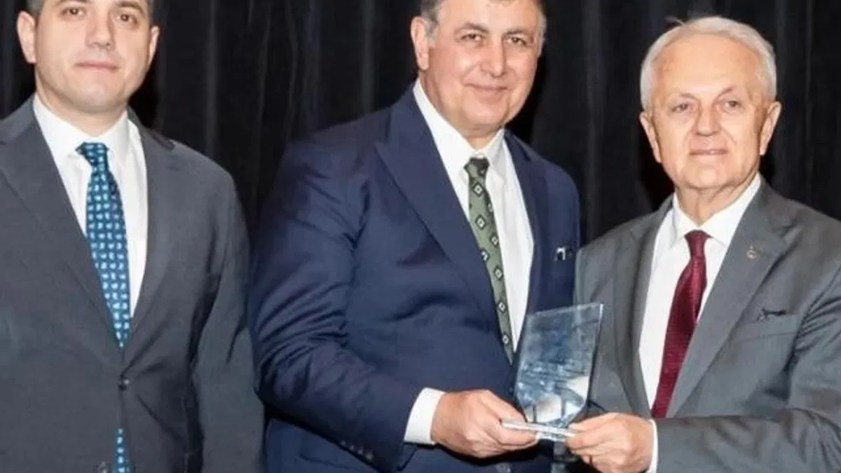 İzmir’de Başkan Tugay’dan iklim nötr çağrısı