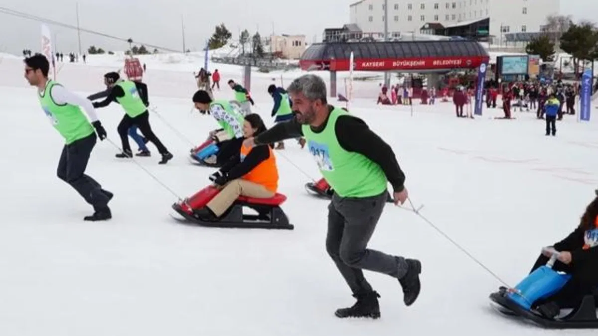 Kayseri Erciyes’te ‘Artık Çekilmez Oldun’ kızak yarışı