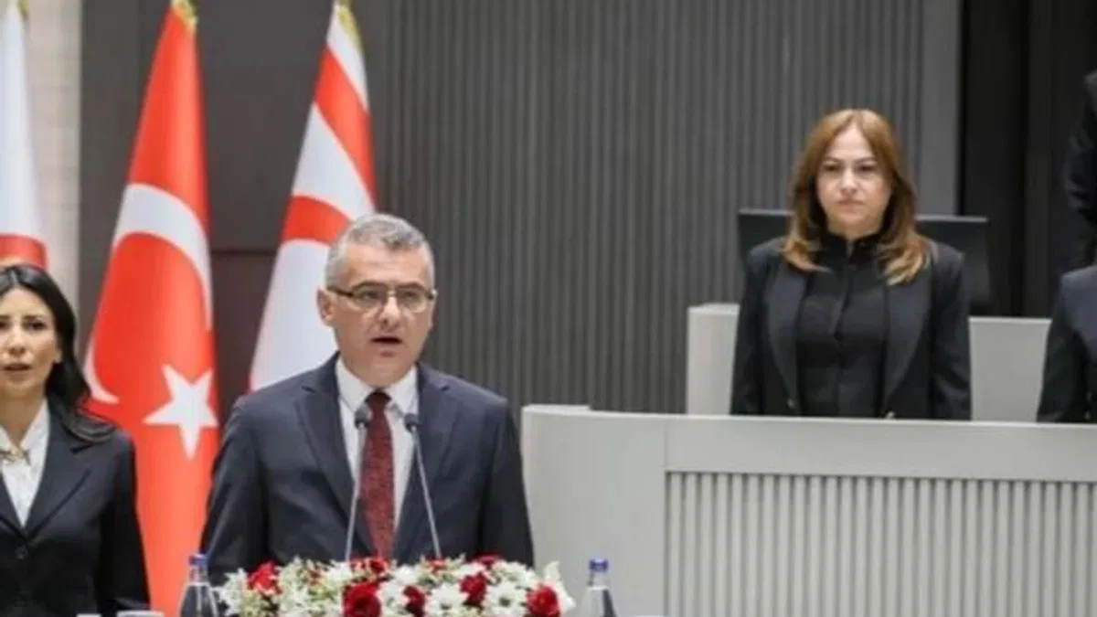 KKTC’de Erhürman göreve başladı… “Kıbrıs Türk halkının huzuru ve refahı için çalışacağım”