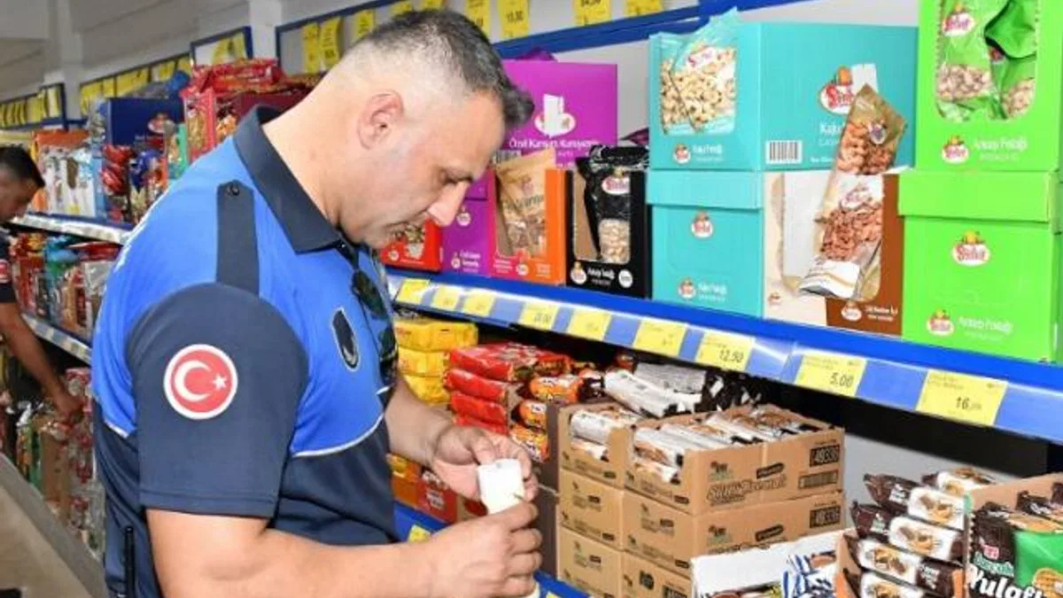Manisa Büyükşehir’den marketlere sıkı denetim