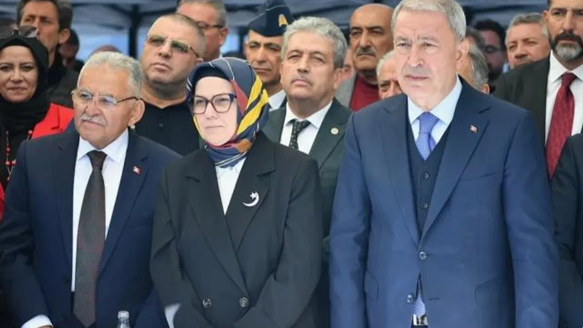Kayseri’de “29 Ekim Katlı Kavşağı” protokolü hizmete açıldı