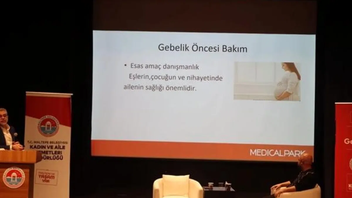 İstanbul Maltepe’de anne adaylarına ve ailelerine seminer