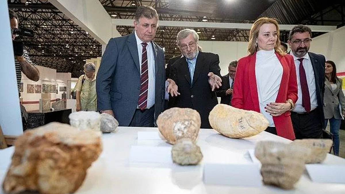 Jeoloji Festivali’nin açılışını Başkan Tugay yaptı İzmir depreme bilimin ışığında hazırlanacak