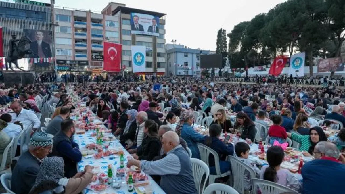 Manisa gönül sofrasındaki ekmeğini Alaşehir’de bölüştü