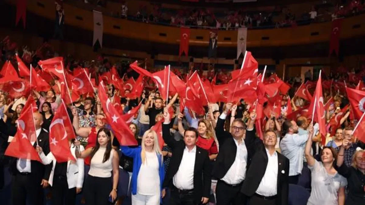 Osmangazi Belediyesi Halk Dansları Topluluğu’ndan büyüleyici gösteri