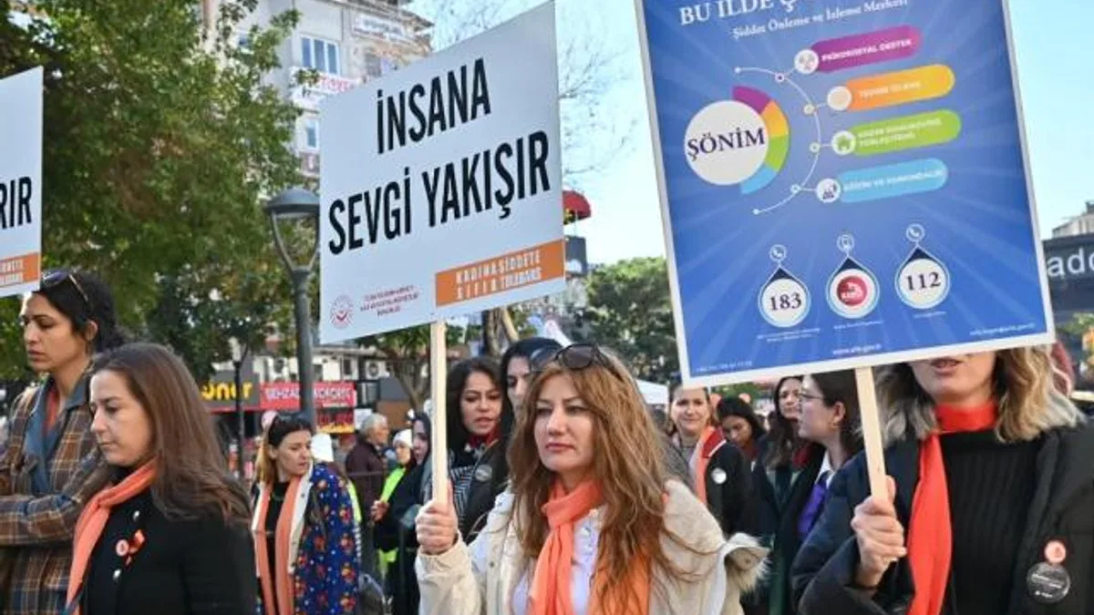 Manisa’da kadına yönelik şiddete birlikte ‘Dur’ dediler