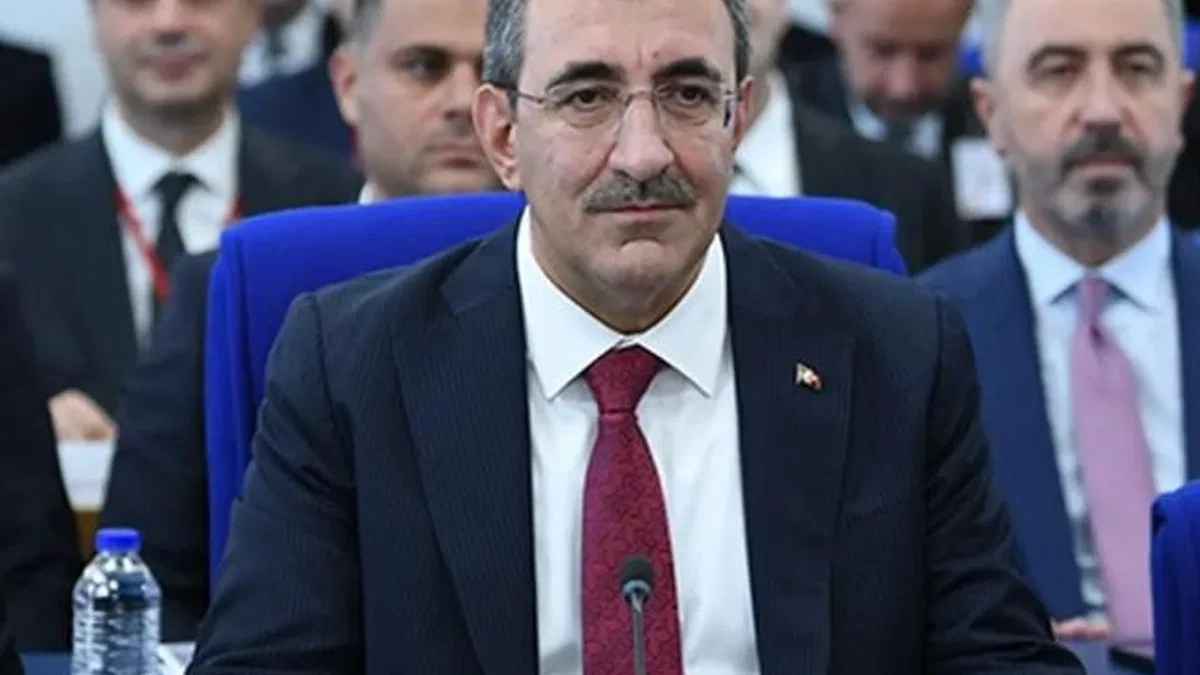 Merkezi yönetimin 2025 yılı bütçe öngörüsü… Gider 14,7 trilyon, gelir 12,8 trilyon lira!