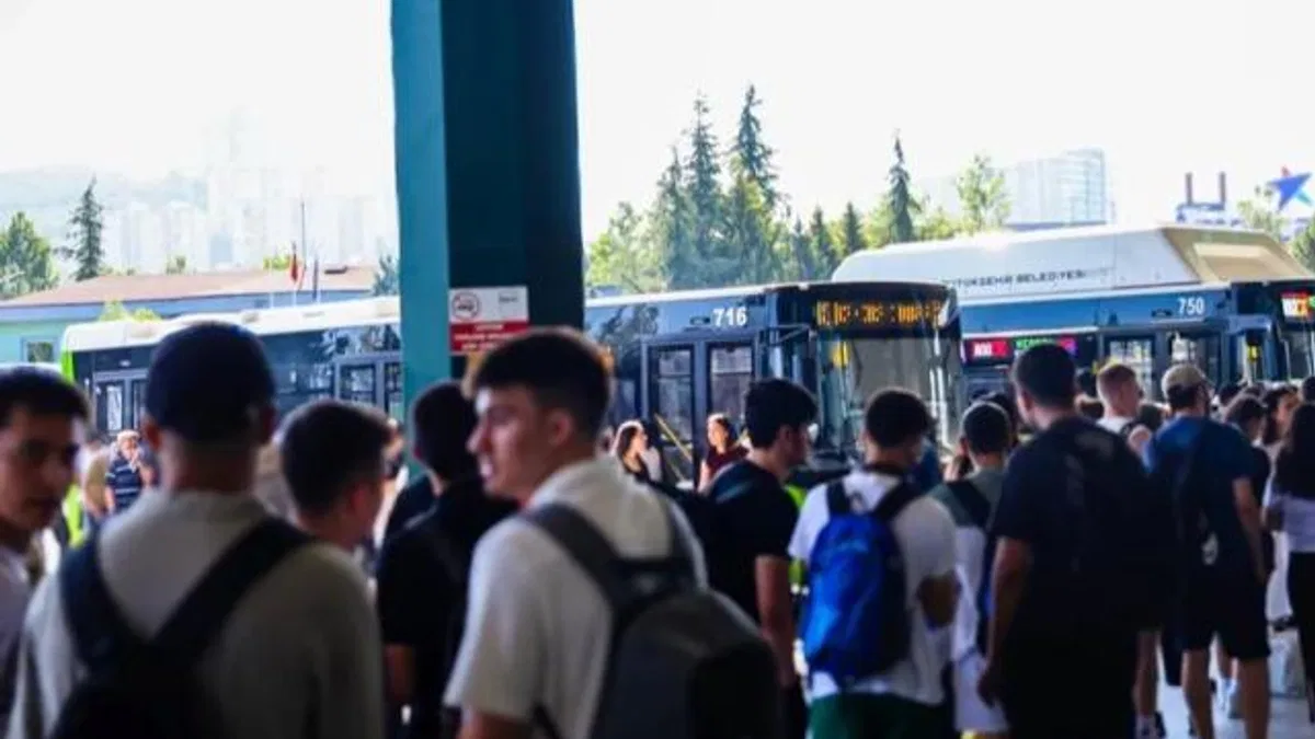 800CK, 1 ayda 46 bin vatandaşı sahillere taşıdı