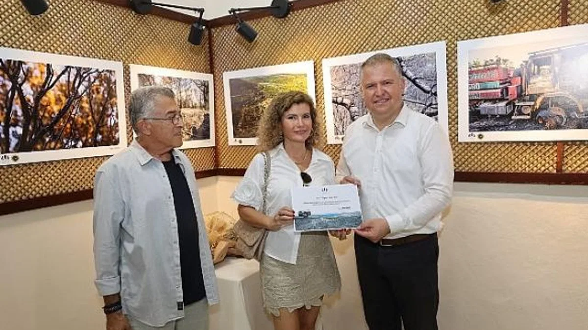 Urla’da Orman Yangınlarına Dikkat Çeken Fotoğraf Sergisi: “Urla’ya Ateş Düştü”