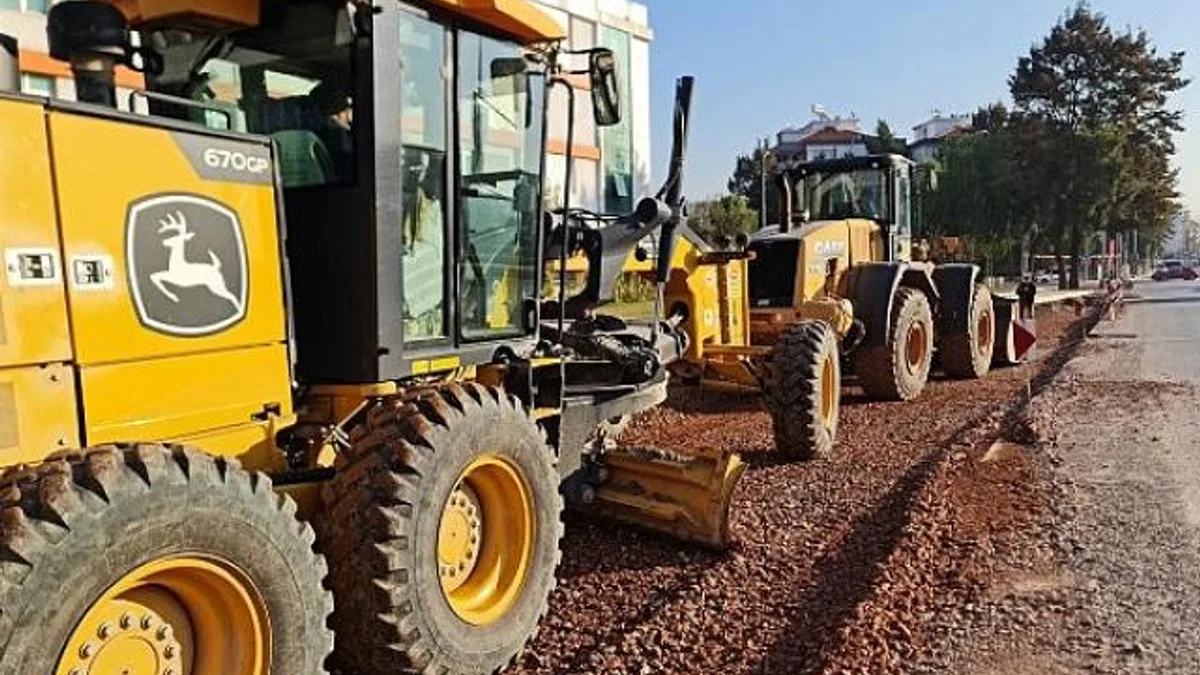 Çiğli’de okul, hastane ve AOSB aksına hayati müdahale Eski Havaalanı Caddesi yenileniyor