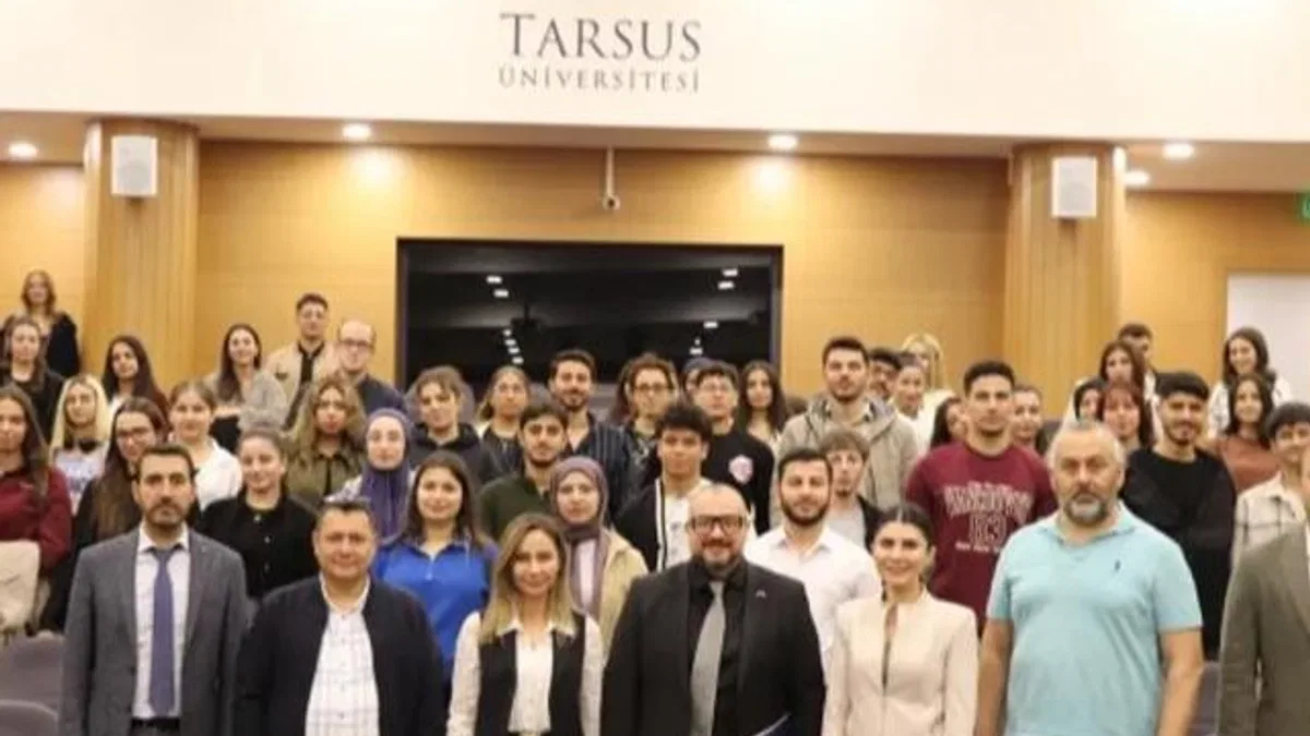 Mersin’de Kariyer Merkezi gençlere yeni ufuk açıyor
