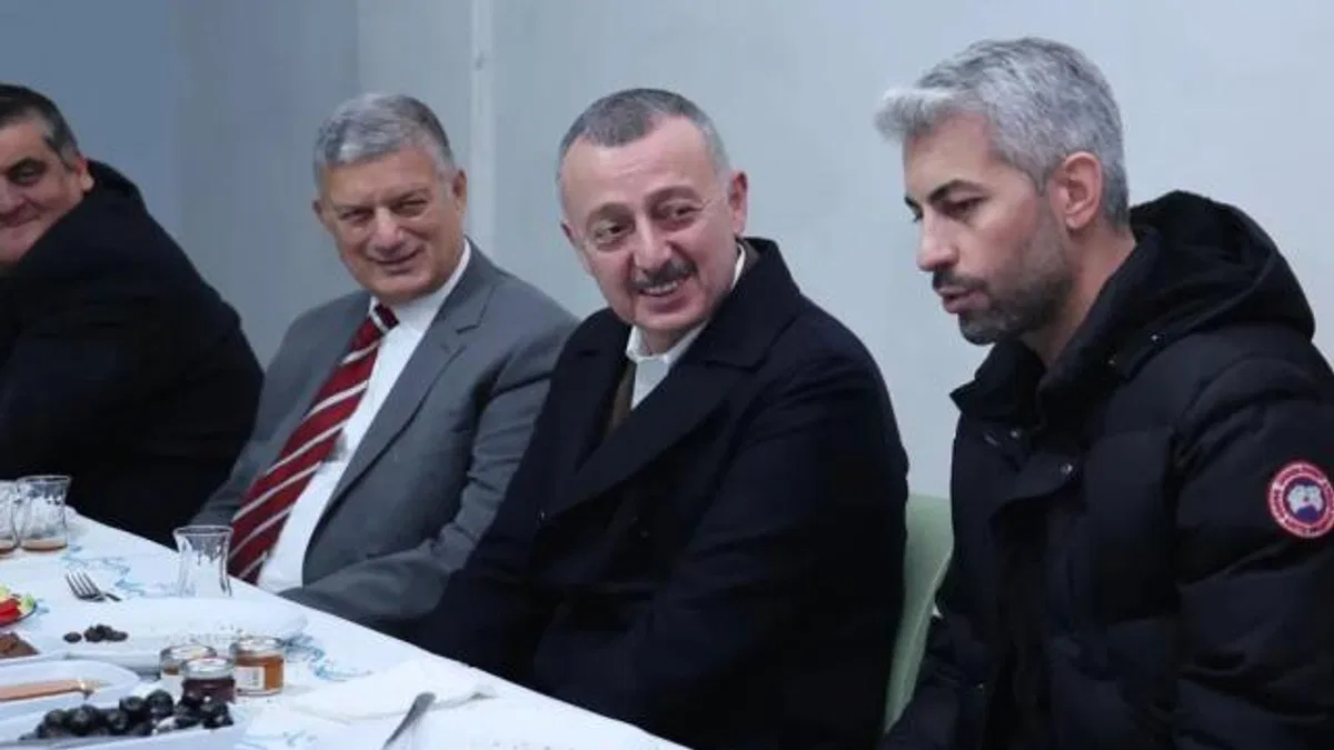 Esnaf kahvaltısıyla güne başladı