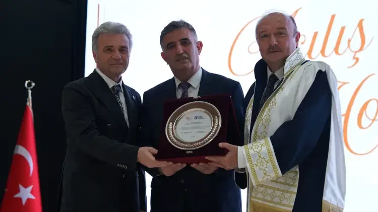 GTÜ Rektörü Mantar, Esenyurt'ta ders verdi