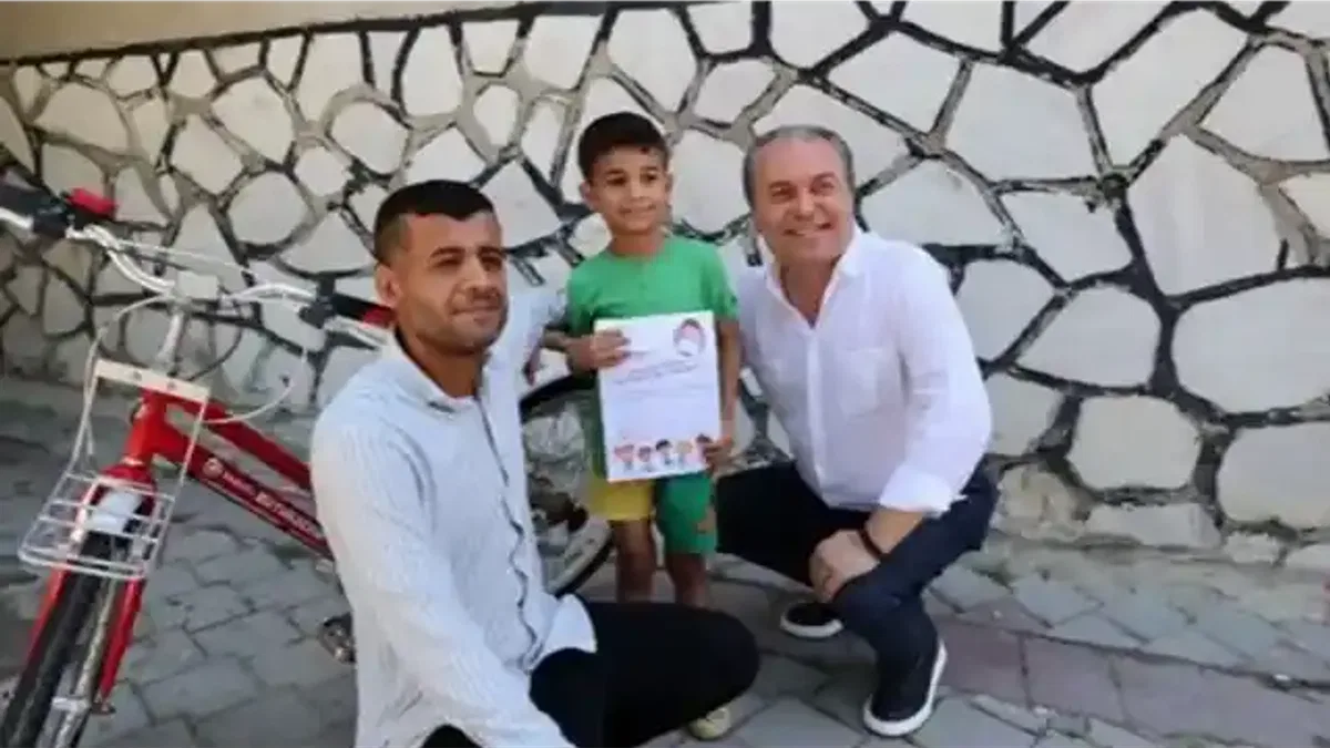 Denizli’de 6 minik hayalini kurduğu bisiklete kavuştu