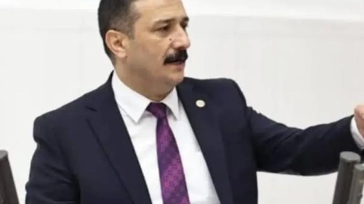 İYİ Partili Türkoğlu’ndan nakliyeci esnafı için çifte önerge