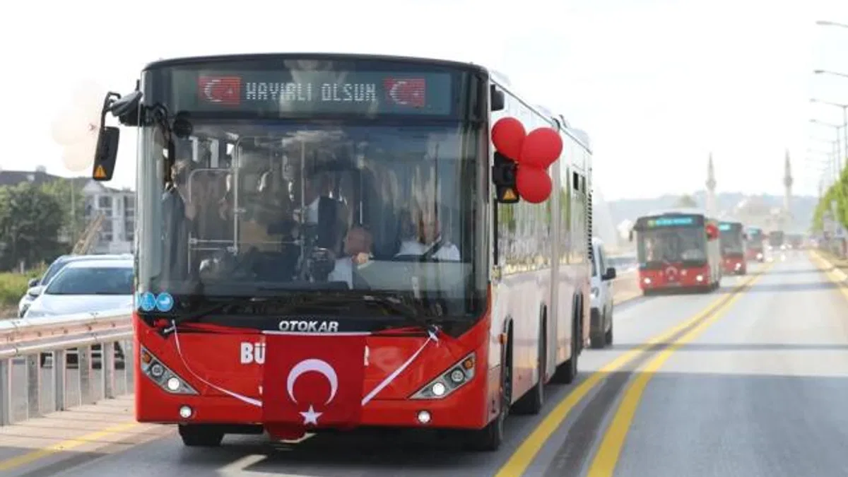 Sakarya’da metrobüs devrimi