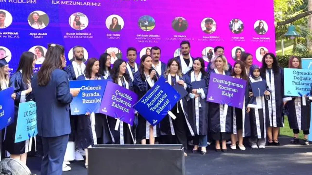 BUSİAD’ın Eğitim ve Gelişim Zirvesi’ne yoğun ilgi