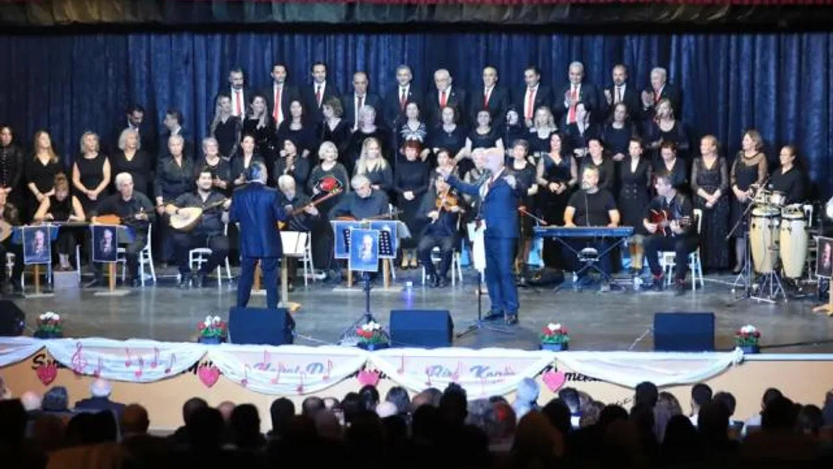 Bursa Gemlik’te Mahzuni Şerif türkülerle anıldı