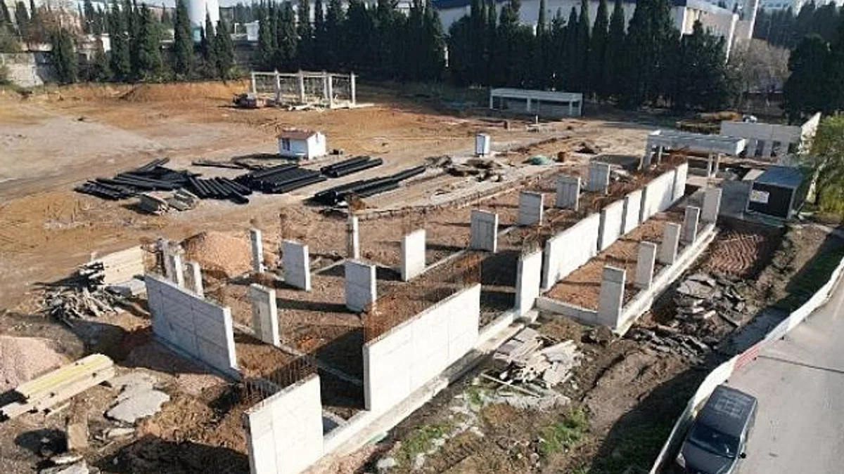 Çayırova otobüs garajı hızla ilerliyor