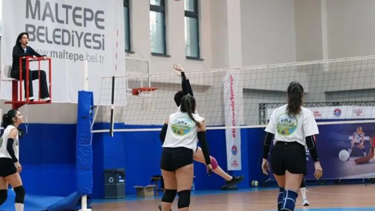 İstanbul Maltepe’de kadınlar şiddeti ‘blok’ladı