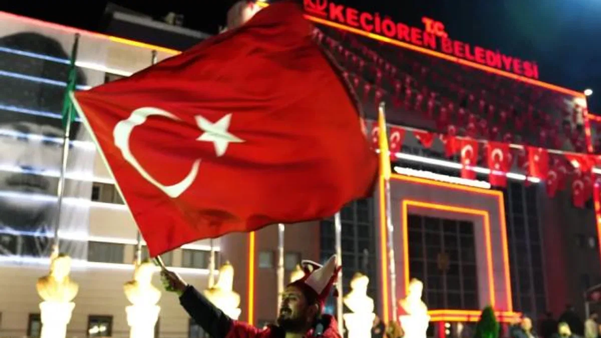 Keçiören’de kupa coşkusu dev ekrandan takip edildi