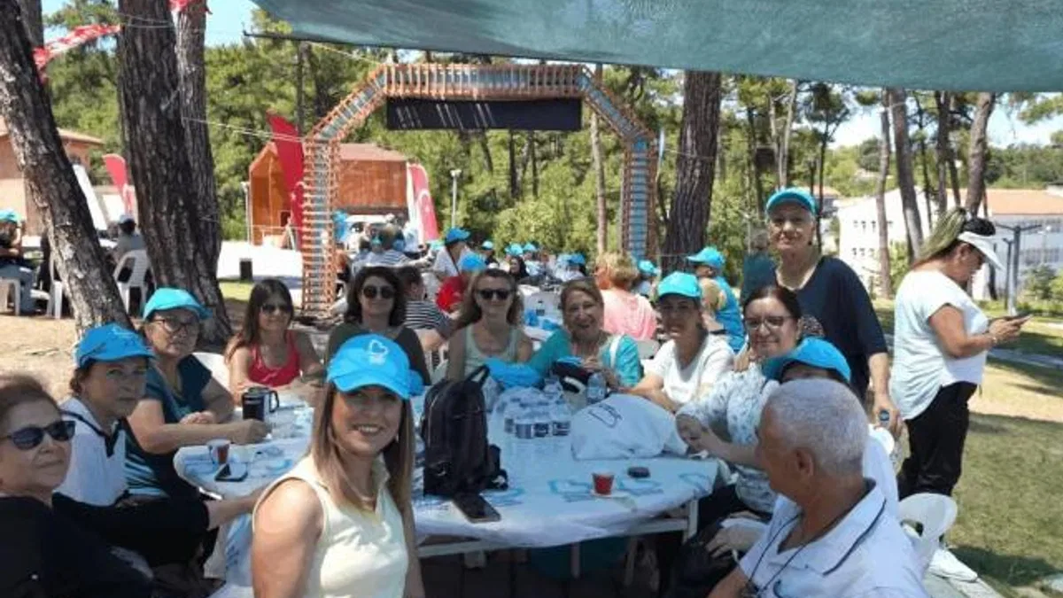 Balıkesir Büyükşehir’den emeklilere piknik morali