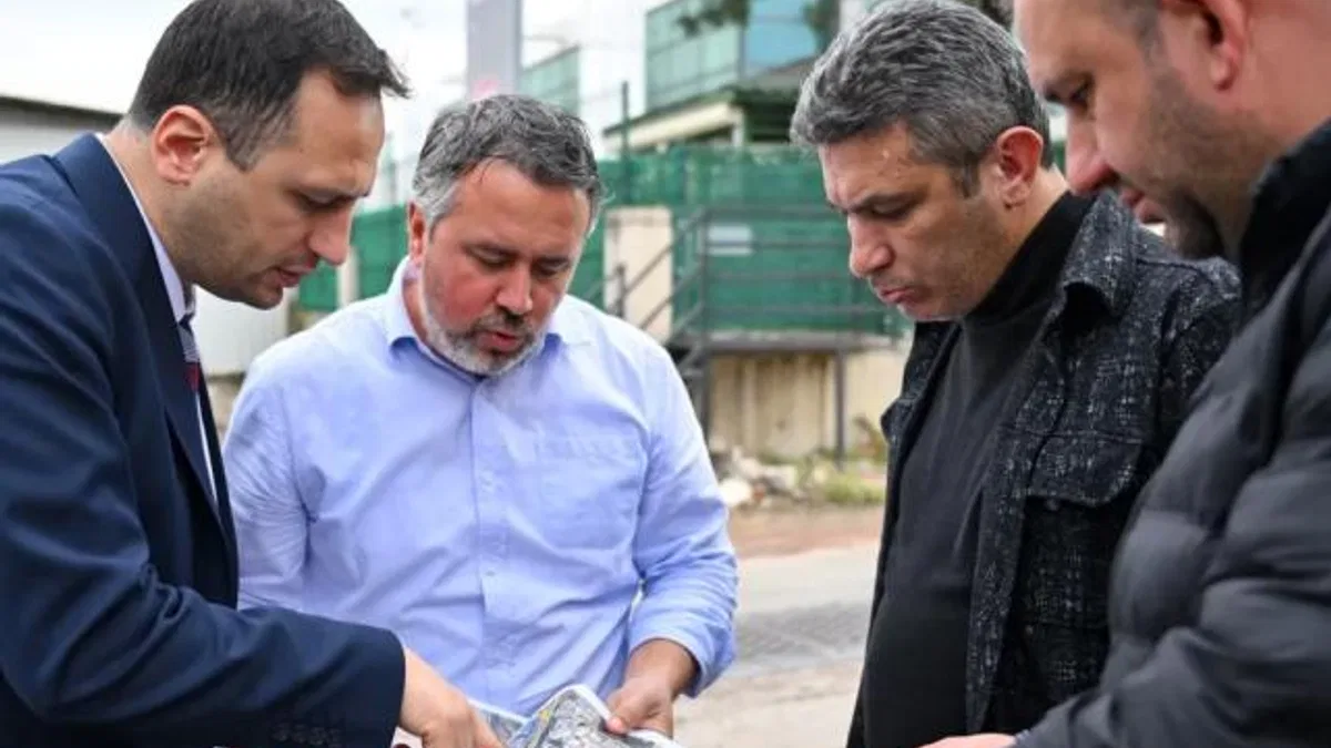 İzmir Bornova’da yol yapım çalışmaları hız kesmiyor