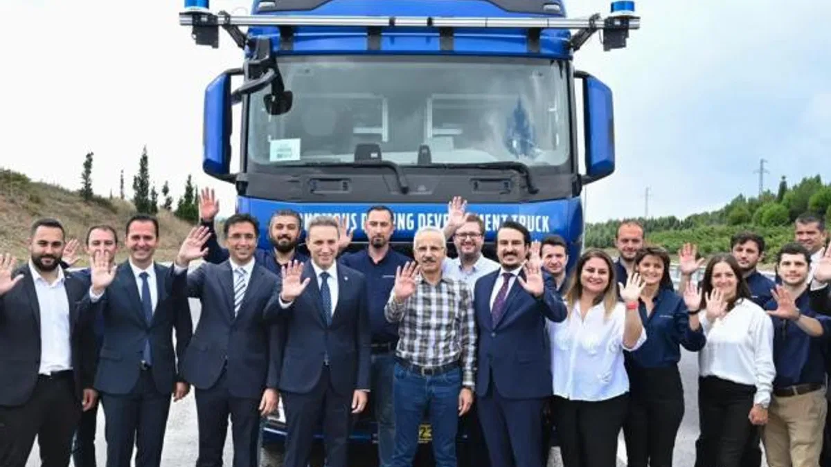 Otonom kamyon akıllı yollarda