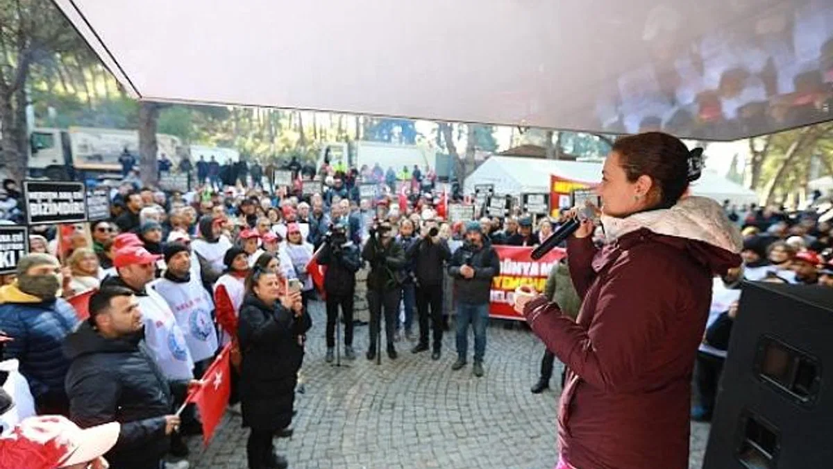 Başkan Sengel’den tahliye kararı sonrası gelen mesajı: Buradayız!