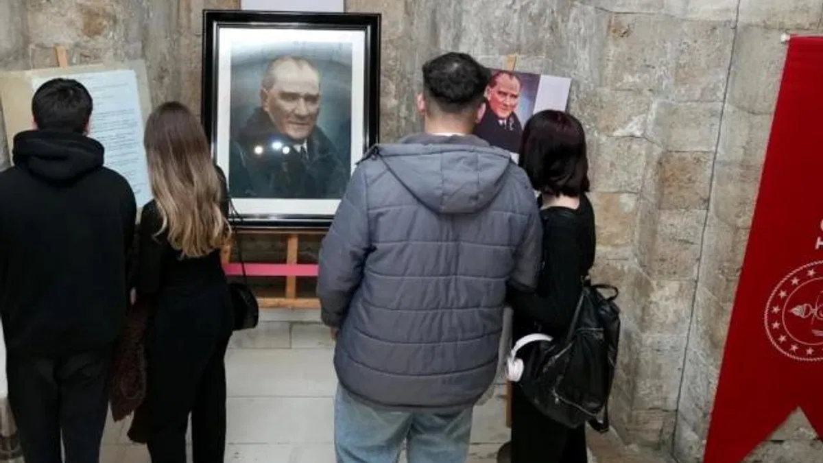 Tarihi portre yoğun ilgi görüyor