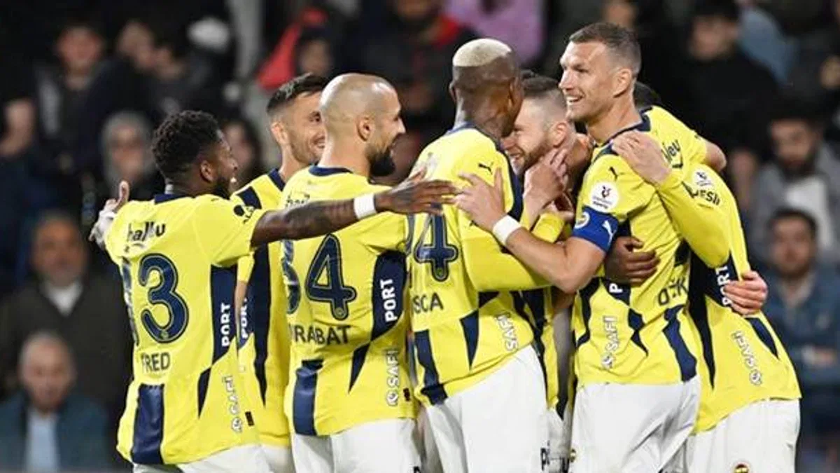 RAMS Başakşehir 1-4 Fenerbahçe (Maç Sonucu) Fener Başakşehir’de farklı kazandı!