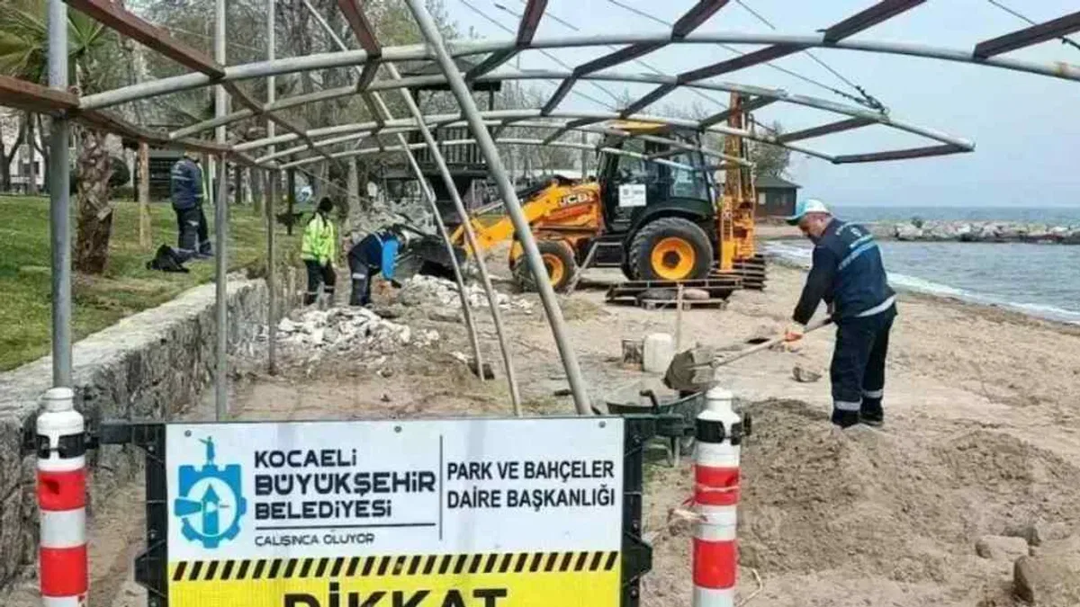 Kocaeli Büyükşehir’den sahillere yaz dokunuşu
