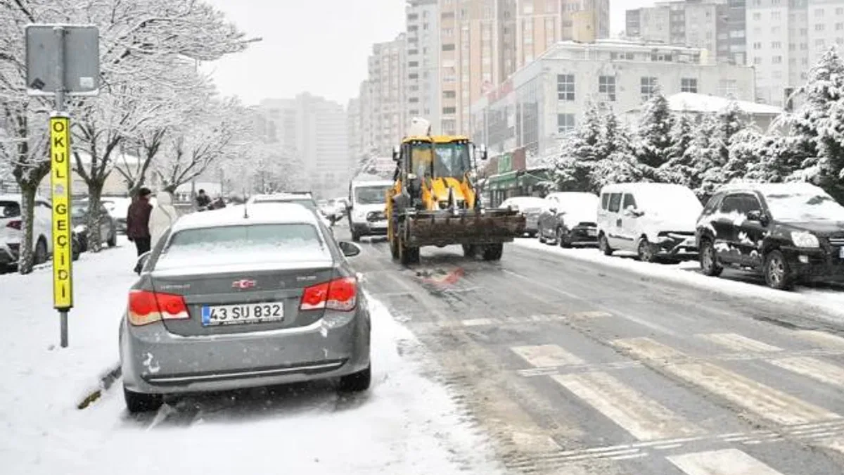 İstanbul’da karla etkin mücadele devam ediyor