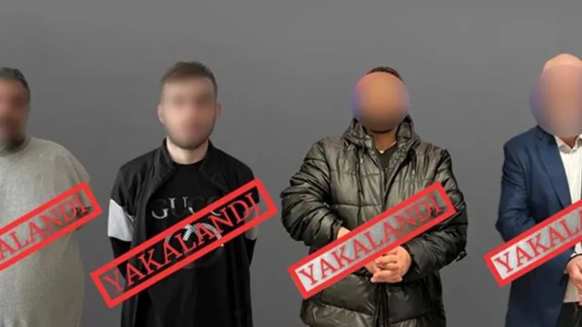 Aranan suçlular Türkiye’de! Yurtdışında yakalanıp Türkiye’ye getirildiler