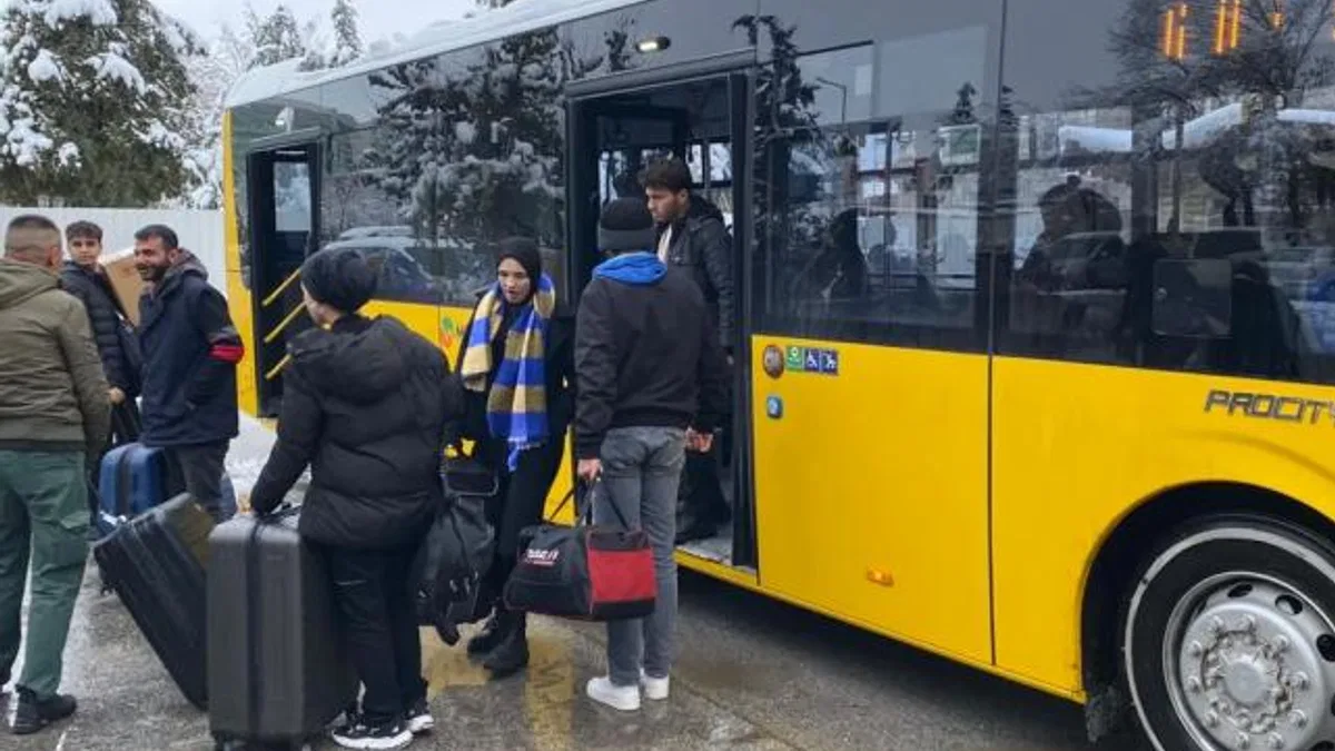 Malatya Büyükşehir, hastalara ve yolda mahsur kalanlara yardım etti