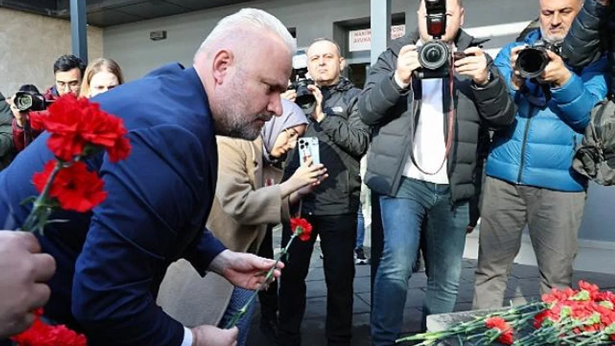 Şehidimizin Emaneti Olan Bayrağı Asla Düşürmeyeceğiz