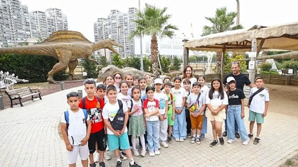 Öğrenciler ara tatilde Evrensel Çocuk Merkezi’nde buluştu