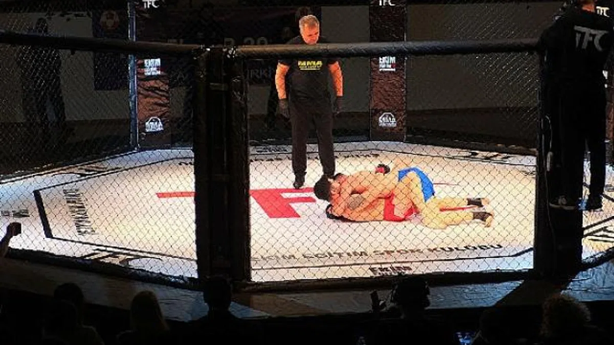 Kemer’de TFC MMA Karışık Dövüş Sanatları Turnuvası düzenlendi