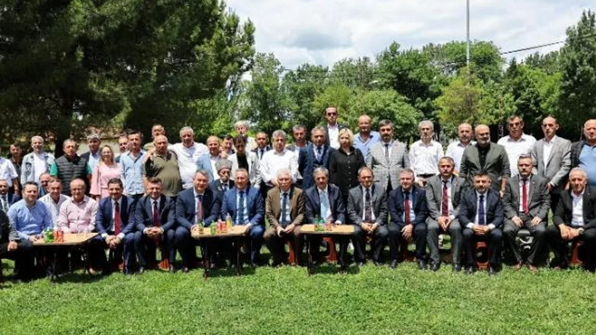 Başkan Alemdar, bayramlaşma programlarına katıldı