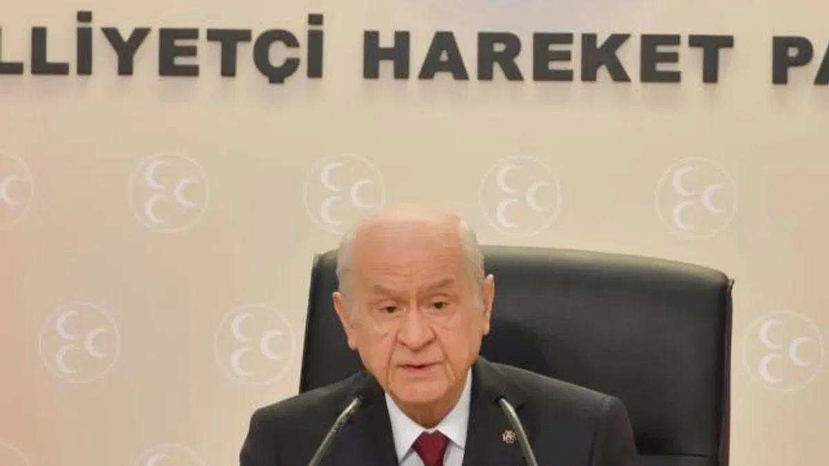 Bahçeli’den Türkeş’in vefat yıl dönümünde anlamlı mesaj