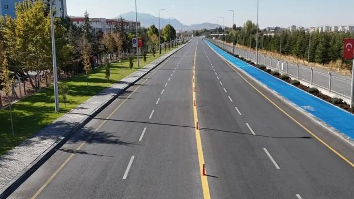 Kayseri Melikgazi Albayrak Caddesi’ni hizmete açıyor