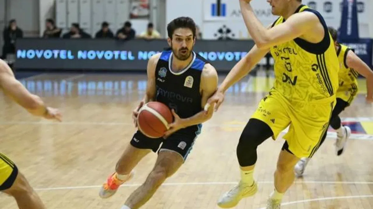 Çayırova, Fenerbahçe Koleji’ni yendi