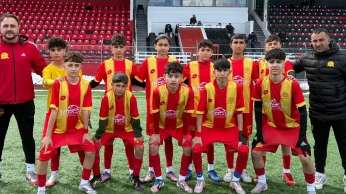Ağrı’da U.14 Ligi Şampiyonu Doğubeyazıt Gençlerbirliği