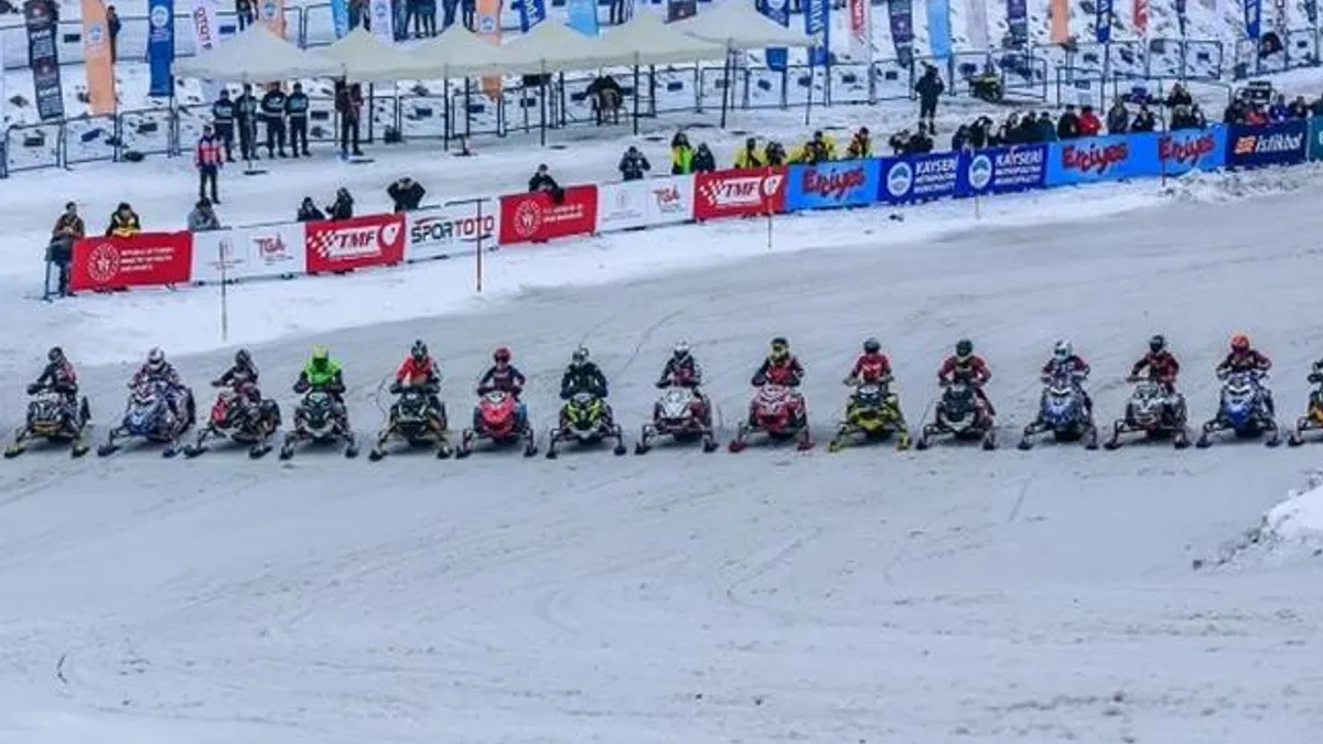 2025 Dünya Kar Motosikleti Şampiyonası Erciyes’te yapılacak