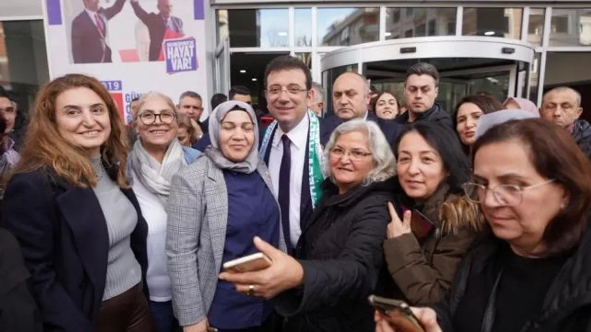 Başkan İmamoğlu Küçükçekmece’de STK’larla buluştu
