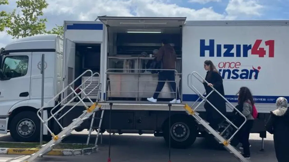 Hızır 41, Kariyer Fuarı’nda afet hazırlıklarını tanıttı