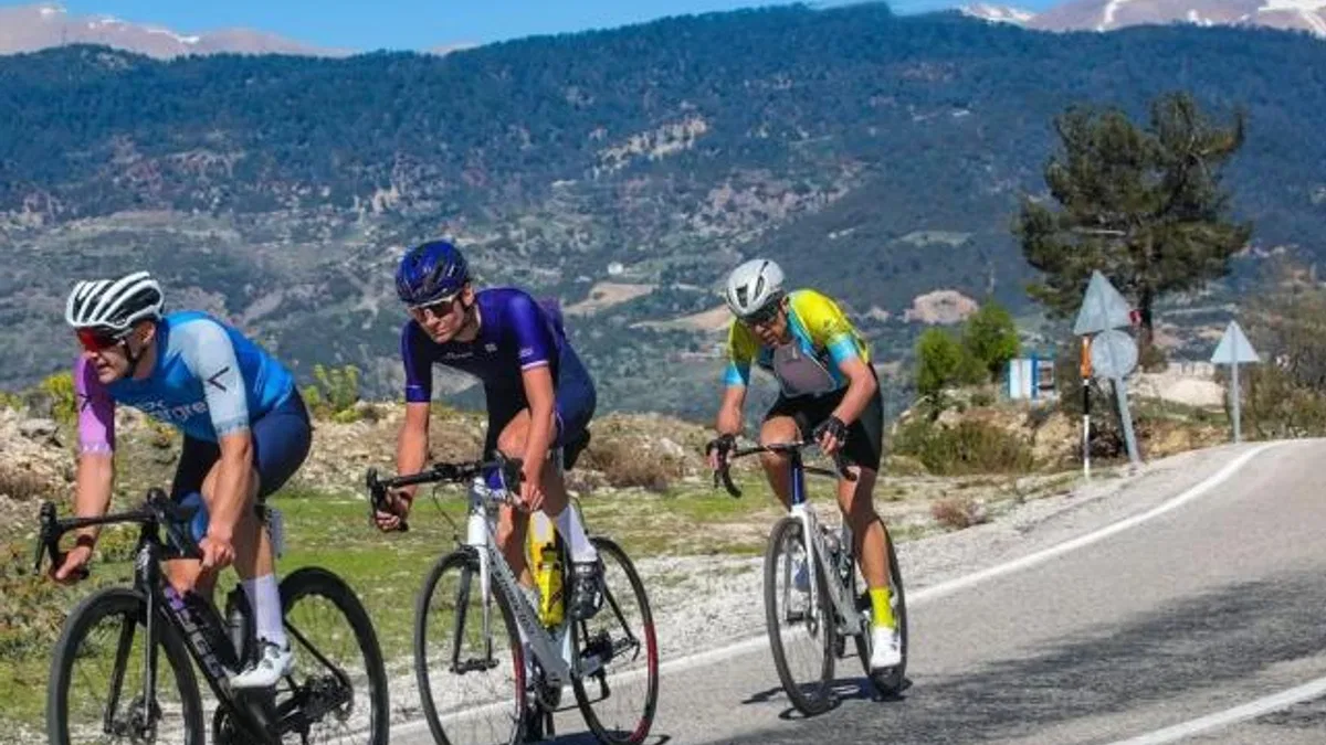 AKRA Gran Fondo Antalya için geri sayım… Kemer’de pedallar “Yeşil Gelecek” için döndürülecek